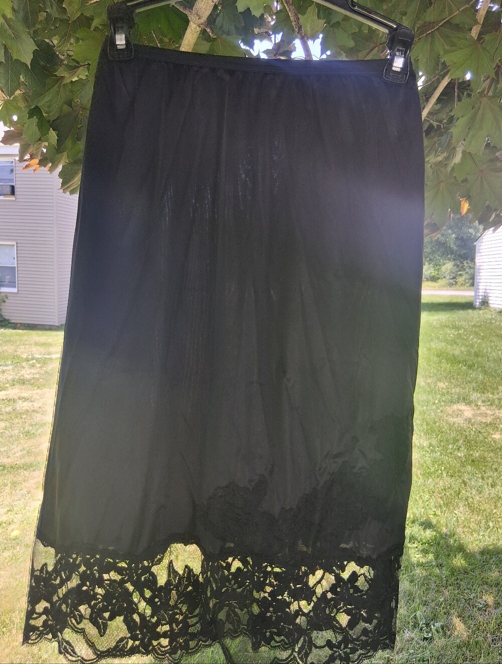 Vainty Fair Women's Vintage Black Embroidered Lace Half Slip Knee High X-Small